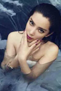 李冰冰封面写真 湿身红唇妖媚动人
