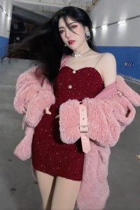 抖音小橙子高清写真图片，网红小橙子壁纸图片生活照图集
