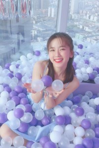 抖音吃不胖娘高清壁纸图片 抖音红人吃不胖娘超甜美生活照图片