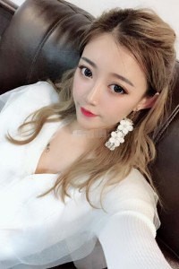 快手红人小伊伊MY美伊最新微博生活照 网红小伊伊个人图片写真