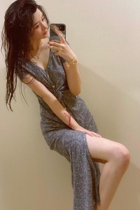 抖音网红周子然Femi被扒整容，承认进行过微整，高清性感壁纸写真图片