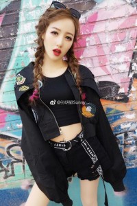 抖音美女孙明颖微博生活照写真 孙明颖Sunny图片