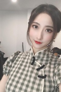 LOL女解说鼓鼓陈洁妍生活照图片，曾叫娜美寿司后改名鼓鼓