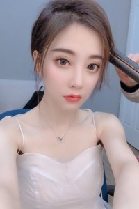 当红人气主播冯提莫海量近期生活写真 性感可爱御姐气质都能驾驭