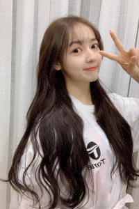 与吴亦凡视频女主角鹿依Luna照片生活照 鹿依Luna个人写真图片