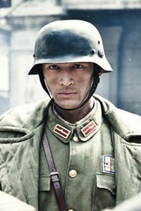 《四十九日·祭》即将播出 胡歌出演铁血狙击手戴涛