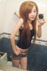 非主流网红程琳早期图片，网红鼻祖程琳黑丝非主流造型生活照