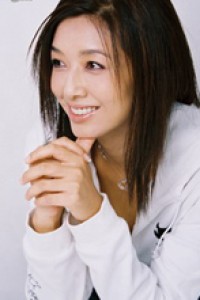 女星江珊早期艺术照青涩单纯