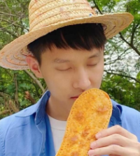 吃货草帽哥