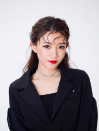 小伊伊