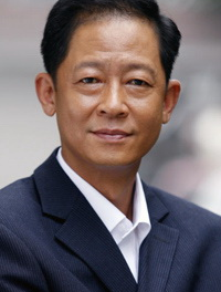 王志文