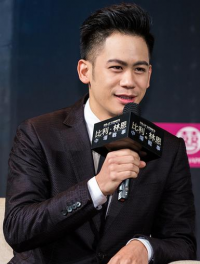 李淳