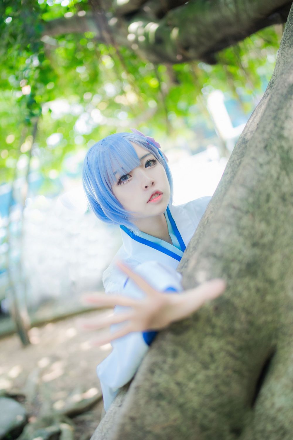 网红COSER二佐Nisa粉色护士服完美身材扮演蕾姆1号本